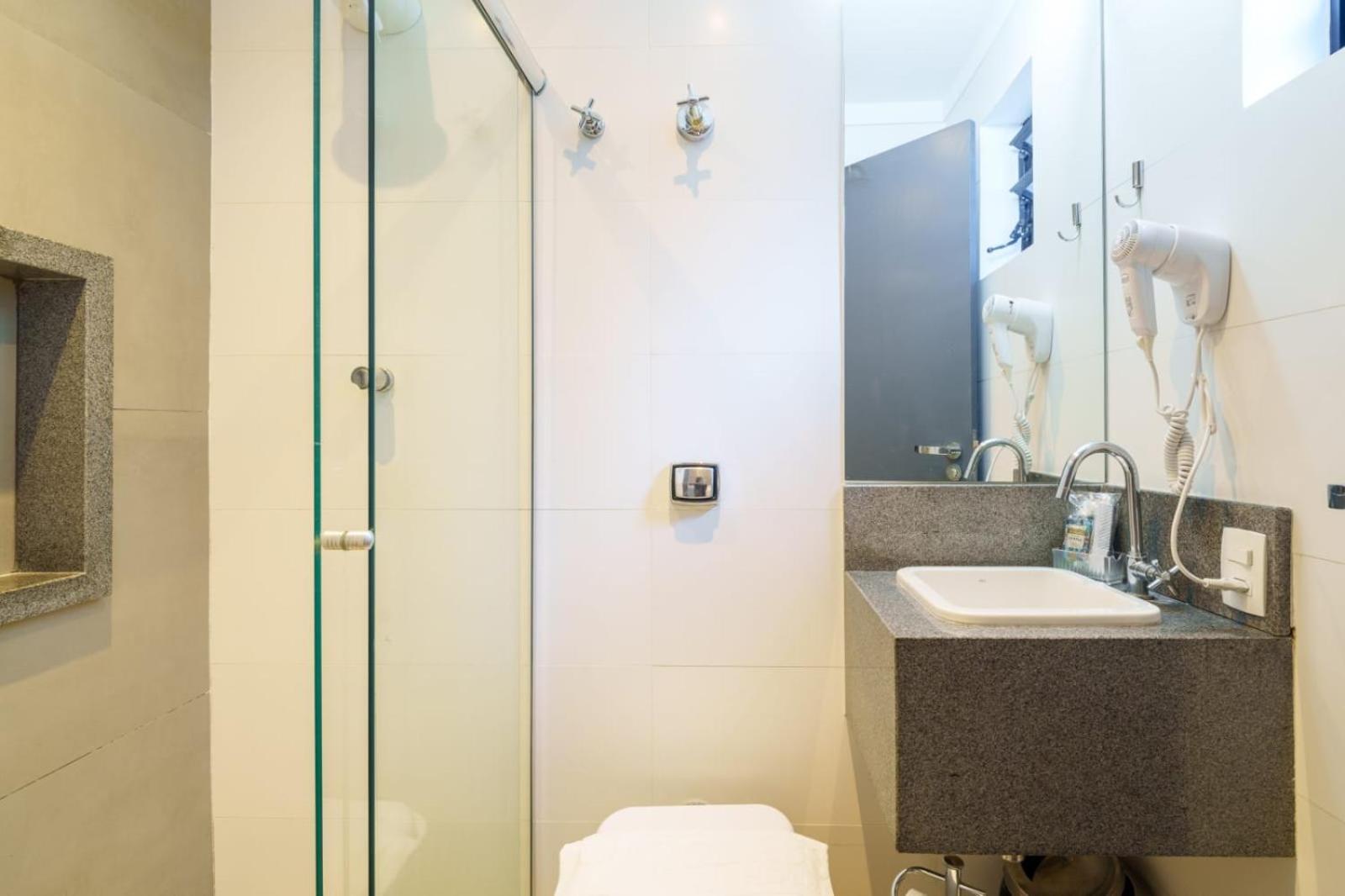 Uniclass Hotel Pinheiros San Paolo Esterno foto