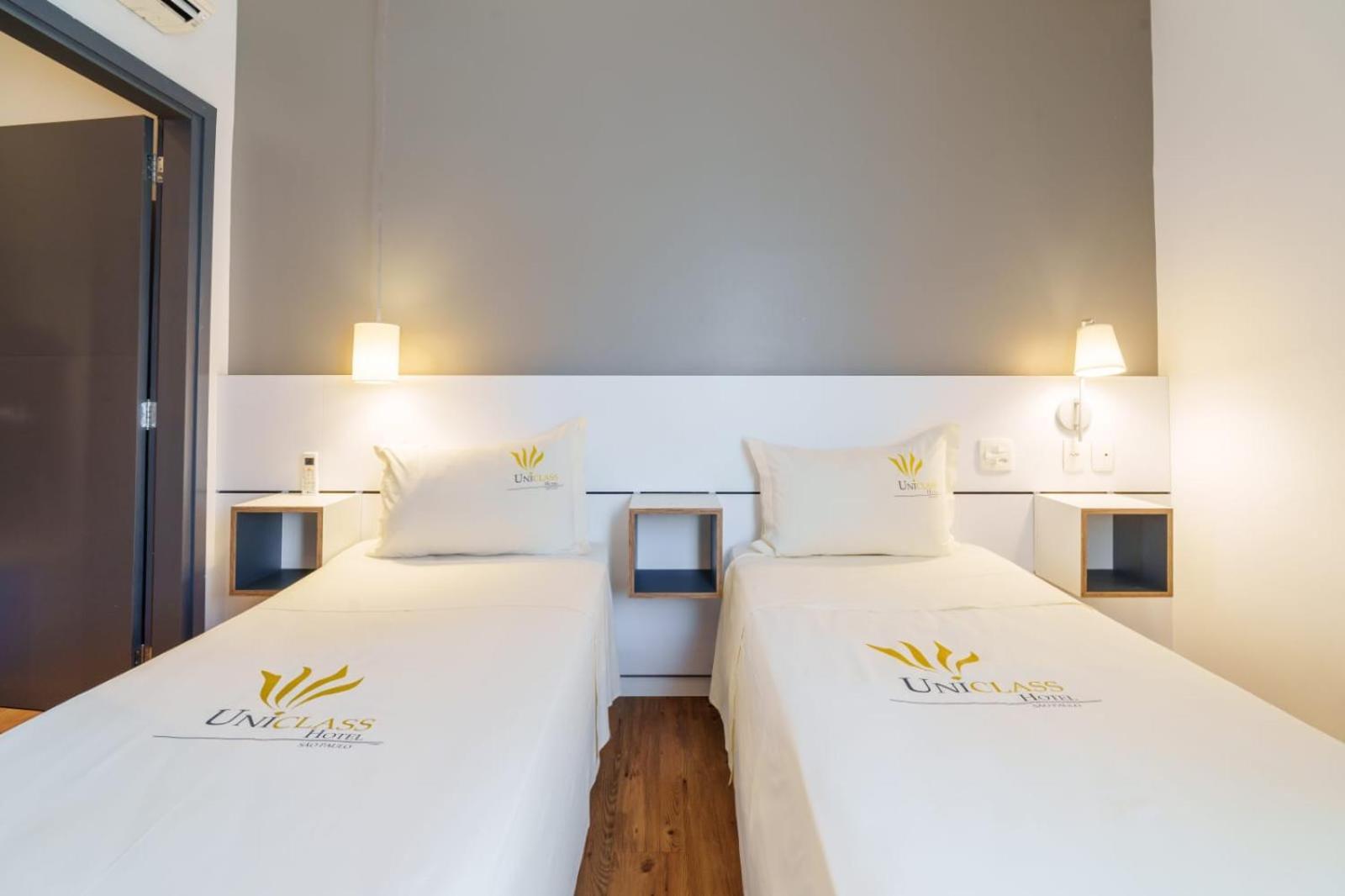 Uniclass Hotel Pinheiros San Paolo Esterno foto